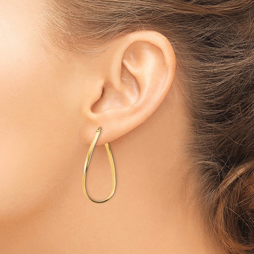 14k Polished 2mm Wavy Hoop Earrings (TF1395)