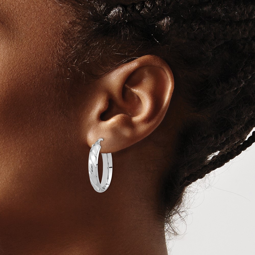14K White Gold Polished and Twisted Oval Hoop Earrings (TF2097W)
