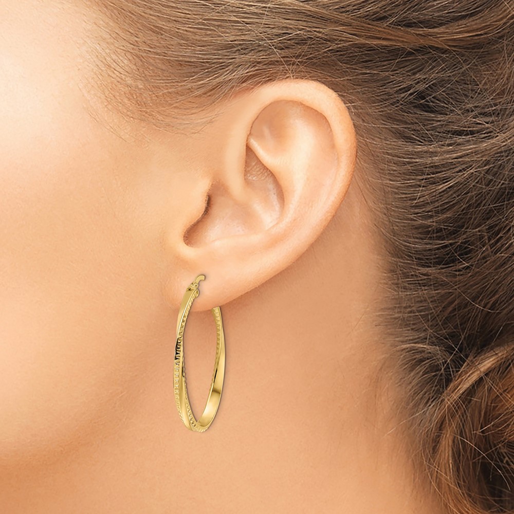 14K Polished Twisted Oval Hoop Earrings (TF2144)