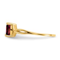 14K Yellow Gold 6x 4 Oval Garnet Birthstone Ring view 4