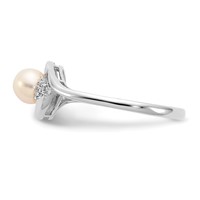 14K White Gold 5.5mm June Freshwater Cultured Pearl and Diamond Ring view 4
