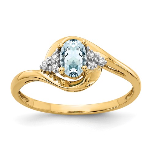 14K Yellow Gold 6x 4 Oval March Aquamarine and Diamond Ring