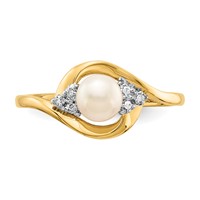14K 5.5mm Yellow Gold June Freshwater Cultured Pearl and Diamond Ring view 5