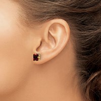 14K 7mm Yellow Gold Princess-cut Garnet Post Earrings view 3
