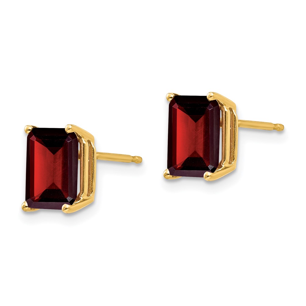 14k 8x6mm Garnet Earrings (XE67GA)