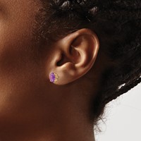 14K Yellow Gold 8x6mm Oval Amethyst Post Earrings view 3
