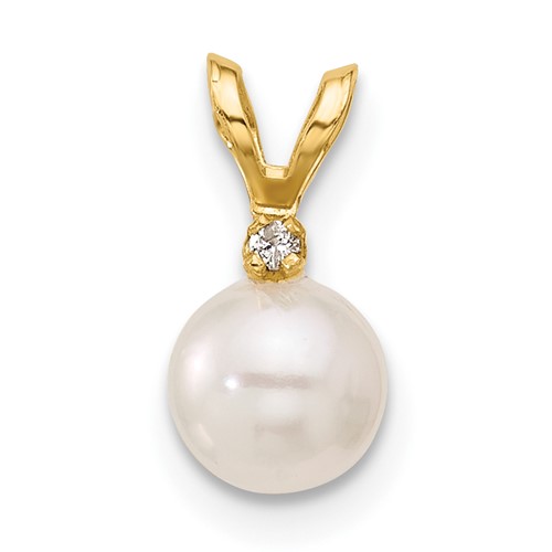 14K Yellow Gold 5-6mm White Round Akoya Saltwater Cultured Pearl and.01 Carat Diamond Pendant