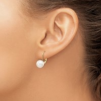 14K Yellow Gold 8-9mm White Round Akoya Saltwater Cultured Pearl Leverback Earrings view 3