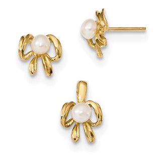 14k Children's 4-5mm White FWC Pearl Pendant and Earring Set