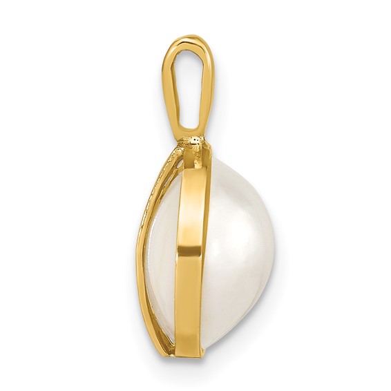 Gold Polished Pearl Pendants