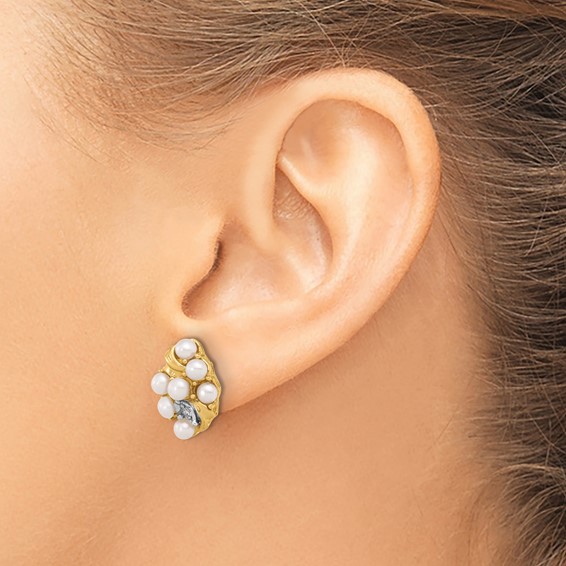 14k 3-4mm White Button Freshwater Cultured Pearl and .02 Carat Diamond Post Earrings