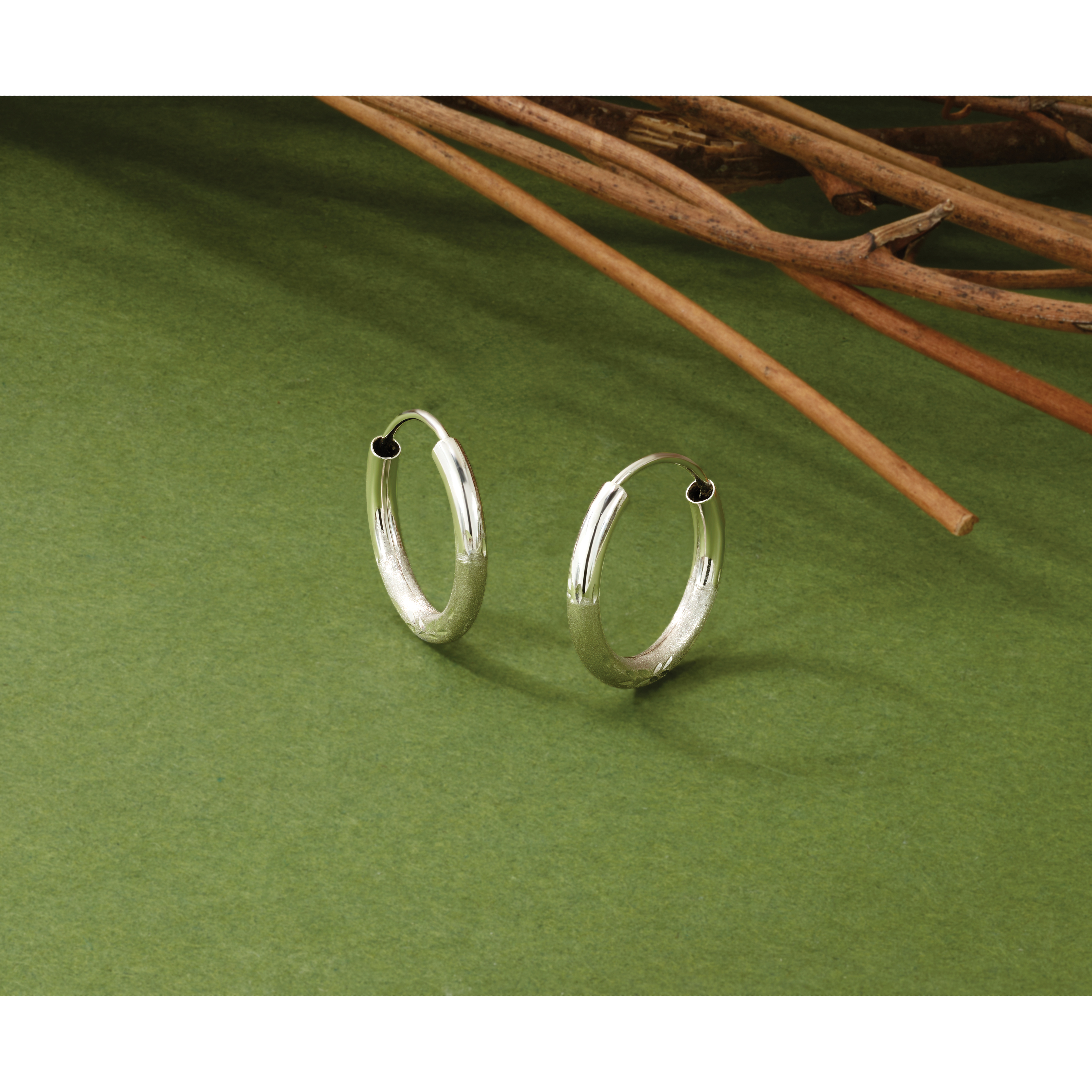 14k Gold 2x12mm Satin Diamond-cut Endless Tube Hoop Earrings XY1199 detailed image 5