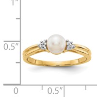 14K 5.5mm Yellow Gold White Freshwater Cultured Pearl and Diamond Ring view 3