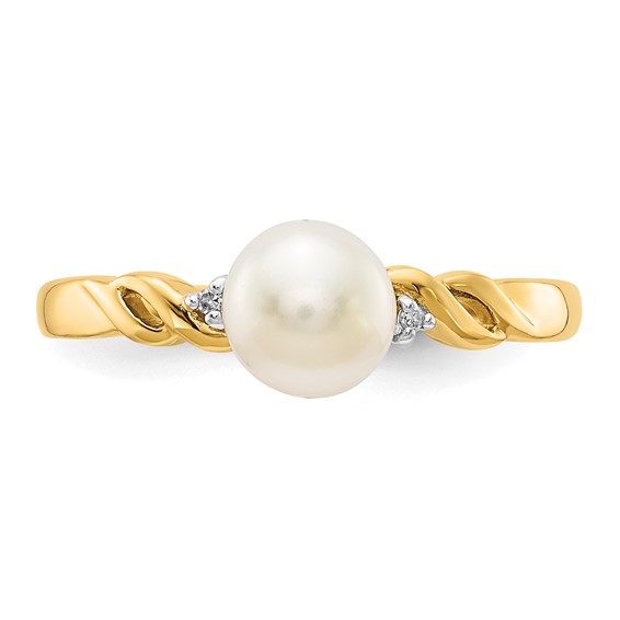 Gold Diamond and Pearl Ring