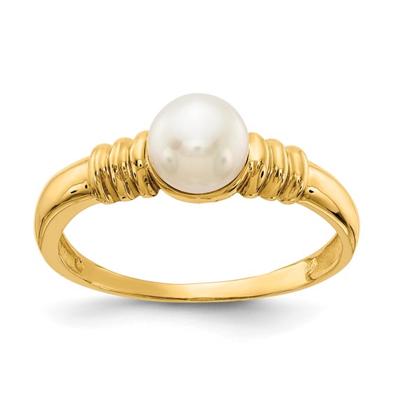 Gold Pearl Ring