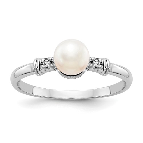 14K White Gold 5mm White Freshwater Cultured Pearl and AA Diamond Ring