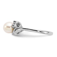 14K White Gold 6mm White Freshwater Cultured Pearl and 0.05 Carat VS Diamond Ring view 3