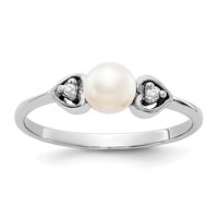 14K White Gold 4.5mm White Freshwater Cultured Pearl and a Diamond Ring view 1