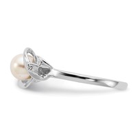 14K White Gold 5.5mm White Freshwater Cultured Pearl and AA Diamond Ring view 3