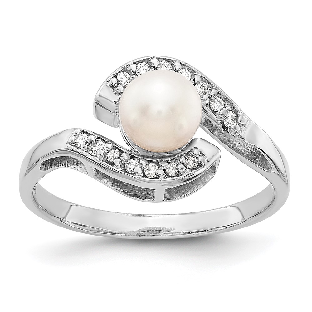 14K White Gold 5.5mm White Freshwater Cultured Pearl and 0.05 Carat Aaa Diamond Bypass Ring