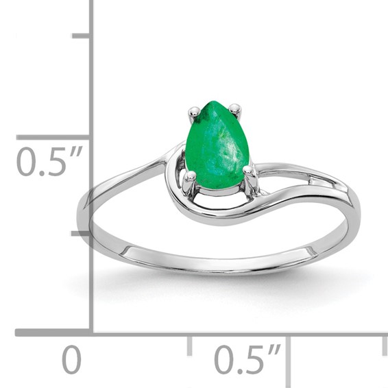 14k White Gold 6x4mm Pear Emerald ring