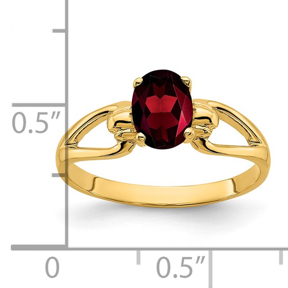 14k 7x5mm Oval Garnet ring