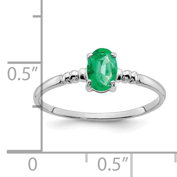 14k White Gold 6x4mm Oval Emerald ring